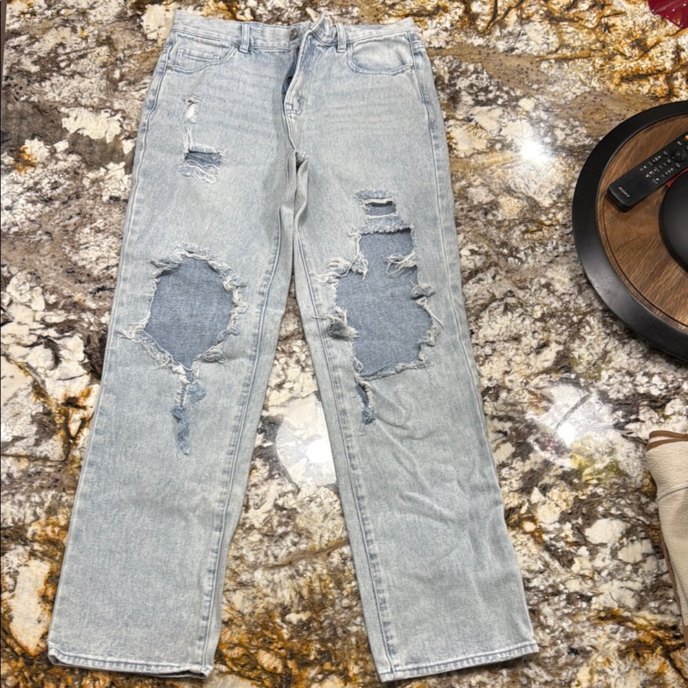 Women’s Pacsun Distressed Light Blue Jeans